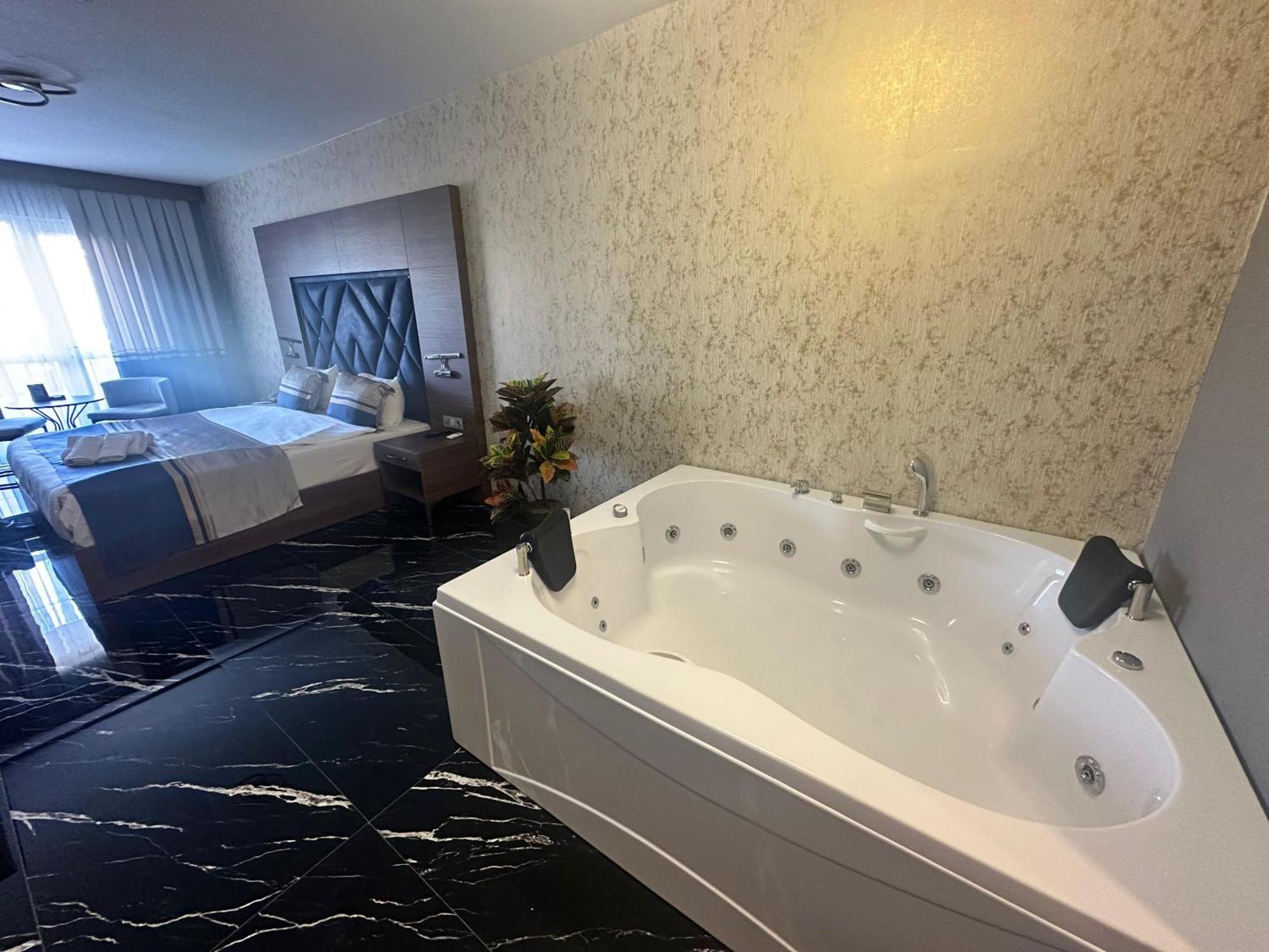 Grand Salizze Hotel Kestel  외부 사진