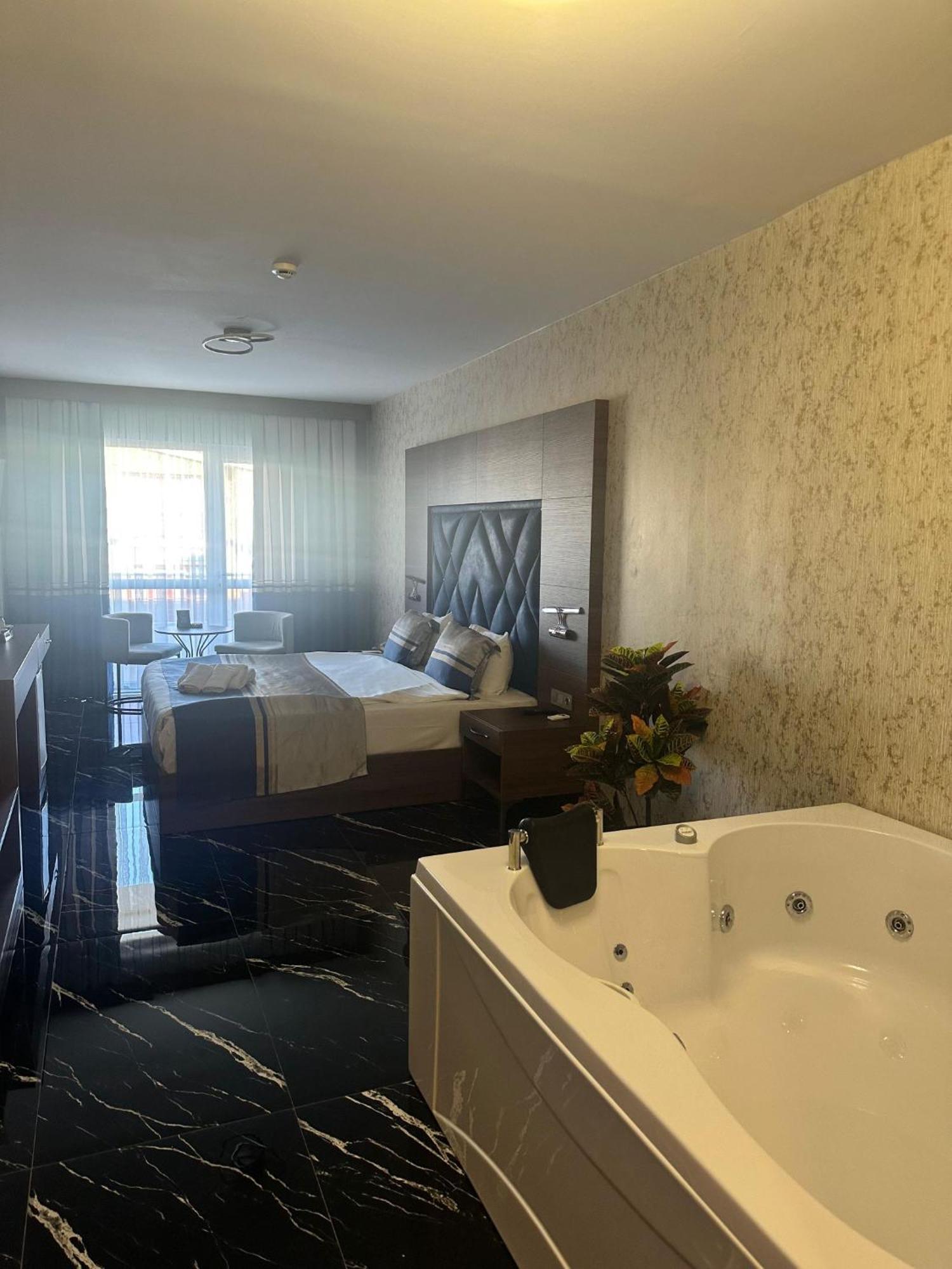 Grand Salizze Hotel Kestel  외부 사진